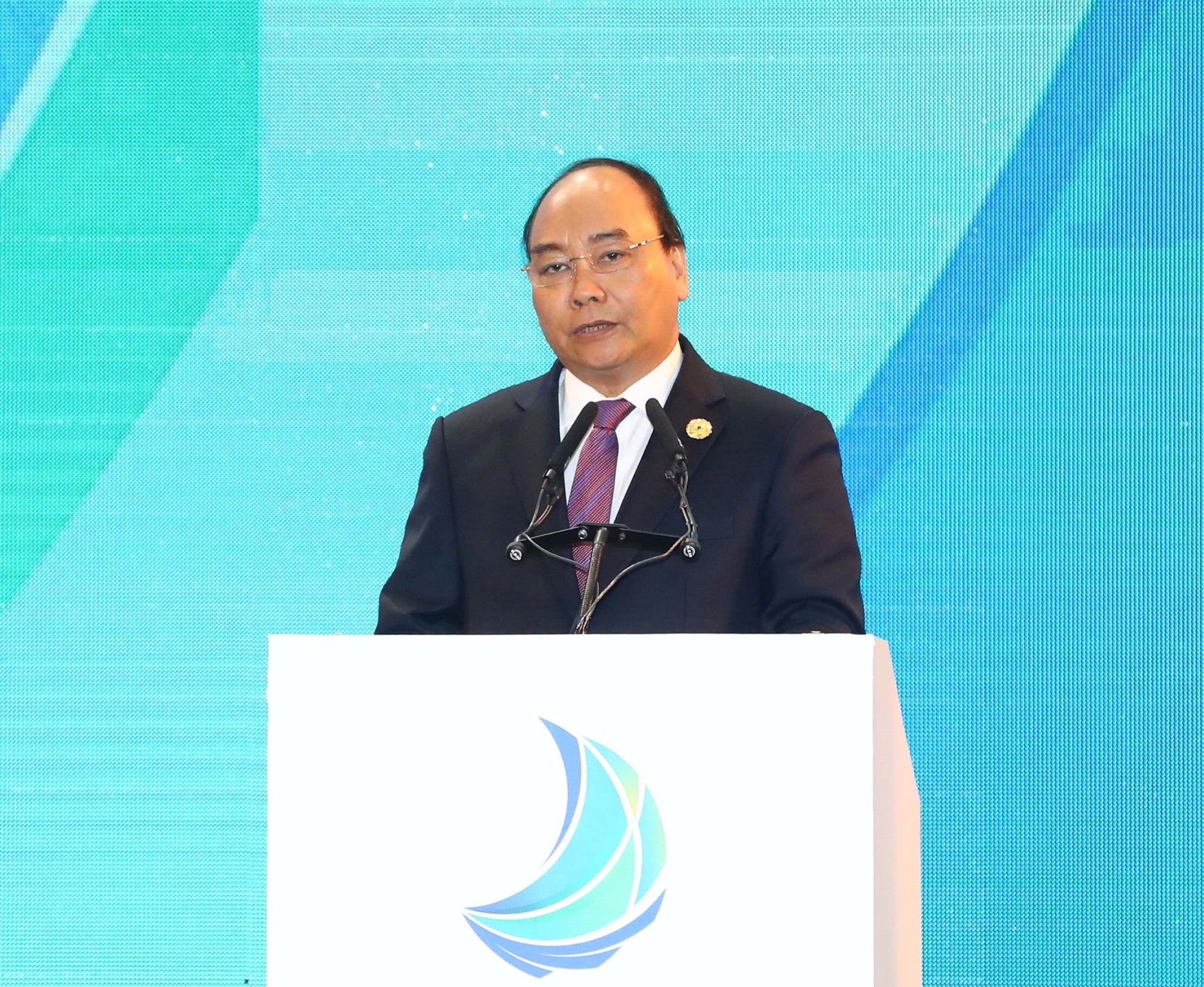 KEYNOTE ADDRESS BY PRIME MINISTER OF VIET NAM H.E. NGUYEN XUAN PHUC AT THE VIET NAM BUSINESS SUMMIT