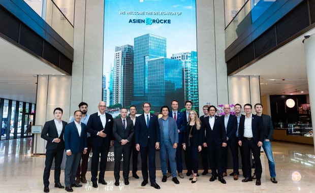 BUSINESS LUNCH DISCUSSION WITH THE DELEGATION OF THE ASIEN BRÜCKE E.V.