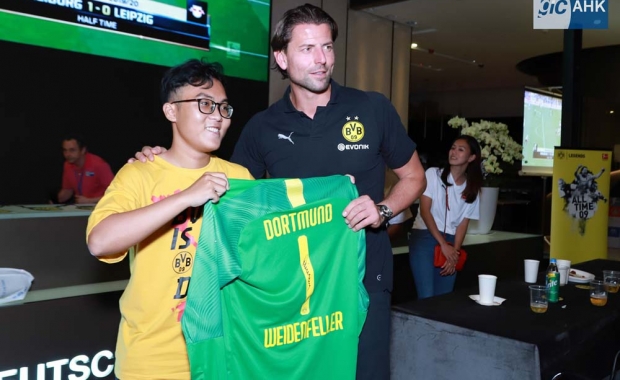 Meet & Greet with Roman Weidenfeller and Public Viewing