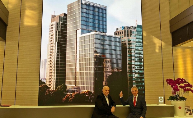 Welcome to the Mayor of Frankfurt-am-Main, Mr. Peter Feldmann