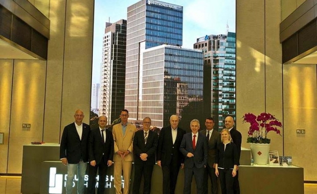 Welcome to the Mayor of Frankfurt-am-Main, Mr. Peter Feldmann